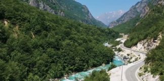 Rama publikon pamjet nga Valbona: Me këtë bukuri alpine ju uroj të dielë të qetë