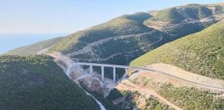 Vijojnë me ritme të larta punimet në bypass-in e Vlorës, lehtësi për qarkullimin dhe zhvillimin e zonës