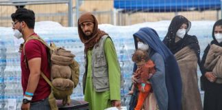 Stoltenberg: Përparësi mbetet evakuimi i sa më shumë personave nga Kabuli