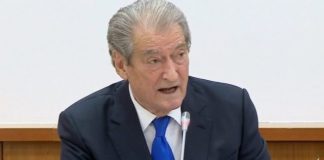 Nuk kanë çti bëjnë Sali Berishës dhe po i bien “samarit”!