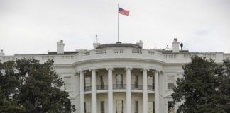 Pak para përfundimit të afatit/ Shtëpia e Bardhë: U evakuuan 6 mijë amerikanë, 300 të tjerë presin në aeroport