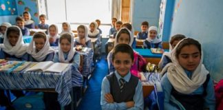 Merret vendimi/ Talebanët ndalojnë edukimin e përbashkët mes djemëve dhe vajzave në Afganistan