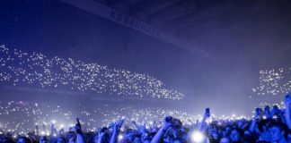 Lehtësohen masat anti-COVID, “tërbohen” danezët, nisin koncertet me 50 mijë të ftuar