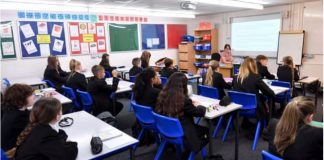 1 në 10 nxënës në Britaninë e Madhe vuajnë nga “Covid i zgjatur”