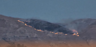 Zgjerohet vatra e zjarrit në Malin e Thatë për shkak të erës