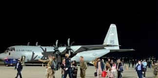 Rreth 1,000 afganë kanë mbërritur në Kosovë, të strehuar në dy kampe në Ferizaj