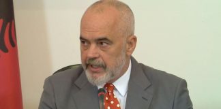 “Shqipëria e bukur”, Rama poston fotot e perëndimit në Shëngjin