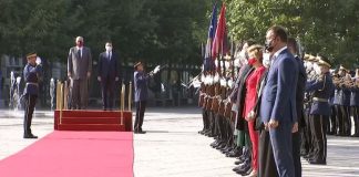 Rama vizitë në Kosovë, pritet me ceremoni shtetërore nga Albin Kurti