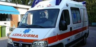 Vajza e dehur rrëzohet aksidentalisht nga anija dhe bie në det, përfundon në spitalin e Vlorës