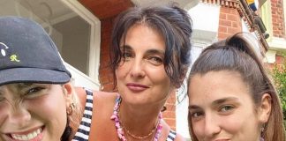 Në Ditën e Bijave, nëna e Dua Lipës iu dedikon vajzave të saj fjalët më të bukura