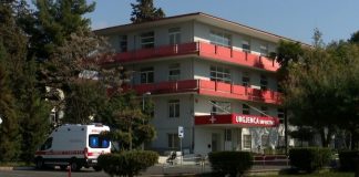 “Vaksnimi zbuti valën e katërt”, ISHP: Shtrimet në spital në rritje, por situata mbetet e qëndrueshme