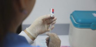 ”Të mbrojmë komunitetin universitar”, 96 % e studentëve të Harvardit janë vaksinuar plotësisht. Testim për të pavaksinuarit