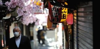 Covid 19/ Spitalet japoneze në vështirësi serioze akomodimi pas rritjes së rasteve