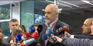 Rama pas mbledhjes së kryesisë: Administrata nuk është pronë e Partisë Socialiste, harrojini punësimet në shtet