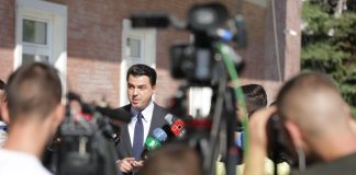 Lulzim Basha në provën e parë si “jurist”