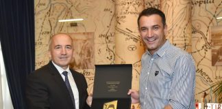 Veliaj pret Kryetarin e Komunës së Pejës: Mezi pres që vitin tjetër ta kthejmë Tiranën në kryeqendrën e të gjithë të rinjve shqiptarë