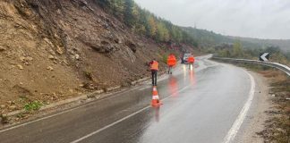Rënie gurësh në disa vende për shkak të motit të keq, ARRSH apel shoferëve