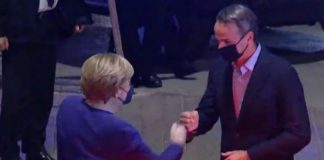 Merkel mbërrin në Athinë, darkë private në shtëpinë e Mitsotakis