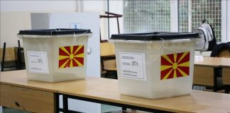 Zgjedhjet në Maqedoninë e Veriut/ Numërohen votat në 90% të komunave, kush kryeson
