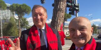 Fotolajm/ Ilir Meta pa koment