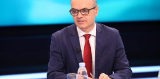 Petro Koçi për “motin” në PD: Njëri më i pabesë se tjetri! Luli nuk është kundër berishizmit por…