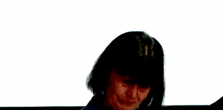 E shoqja shfaqet për herë të parë nga humbja e Xhevdet Ferit, e kujton mes lotësh!