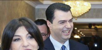 “Kemi nevojë për një lidership të ri”/ Topalli mbështet “Foltoren” e Berishës: Një lëvizje politike e domosdoshme!