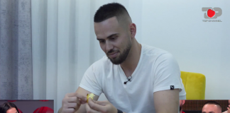 Mikela gatuan byrek për Erjonin në shtëpi, ai ka kritika për shijen