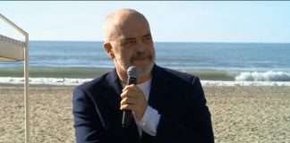 Sezoni i ardhshëm turistik/ Rama takim me kryetarët e bashkive dhe prefektët e qyteteve bregdetare: Do të kemi plazhe të pastra përmes shtimit të mbështetjes financiare