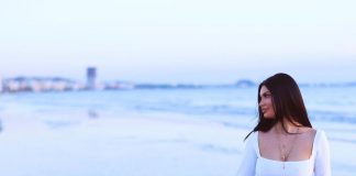 Djalë apo vajzë? Zajmina Vasjari poston fotot me barkun e rrumbullakosur