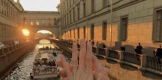 Kjo është dita më e mirë e vitit për të propozuar njeriun e zemrës