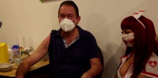 Shtëpitë publike kanë një ofertë për 18-vjeçarët që vaksinohen kundër koronavirusit