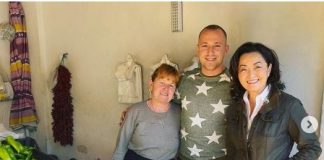 E diela e Yuri Kim, ambasadorja shkon në treg për të blerë hurma