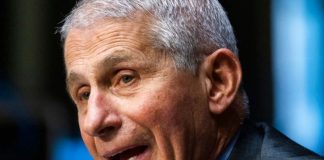 Eksperti Fauci: Omicron mund të mbingarkojë spitalet në SHBA