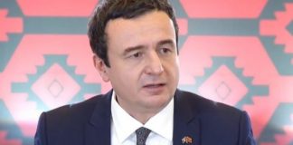 Dita e flamurit, urimi i Albin Kurtit: Shqiptarët duhet të krenohen me vendin e kombin e tyre