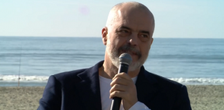 “As një farë respekti për shqiptarët e Maqedonisë, turp!”, Rama i përgjigjet komentuesit: Respektin e kam treguar me vepra jo me dokrra