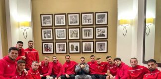 Motivim ekstra para Anglisë, Shqipërinë e takon një tifoz special dhe Florian Marku