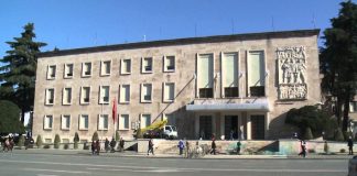 Katërfishim i gjobave për bizneset që deklarojnë të dhëna të pasakta ose që nuk regjistrohen brenda afateve! Qeveria miraton ndryshime në projektligj