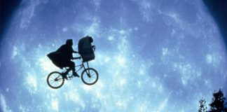 Vallëzim me Hënën