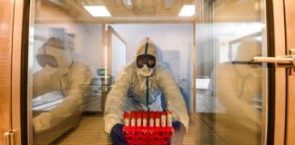 COVID-19/ Britania shënon numrin më të lartë të rasteve ditore që nga fillimi i pandemisë