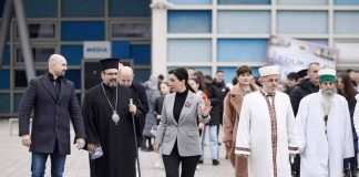 Ministrja Kushi në Marshimin e Paqes: Edukimi mjeti më i mirë për përparim shoqëror e kombëtar