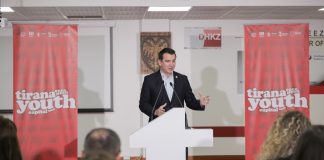 Veliaj: Kupola e FSHF ka vepruar si bandë; I gjithë lidershipi ka shtuar llogaritë bankare, makinat e shtrenjta dhe çarterat