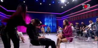 Mikela nuk mban më, çohet dhe godet me shuplakë Erionin