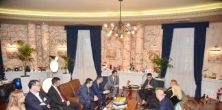 Veliaj pret kryetarin e Komisionit të Ligjeve të Kuvendit të Kosovës: Tirana ka një hapësirë të veçantë për të rinjtë që vijnë nga Kosova