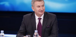 Ish-deputeti demokrat: Të bashkëjetosh në PD, duhet të bësh garë kush e do më shumë Berishën!