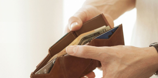 3 gjëra që duhet të mbani në portofol për më shumë para