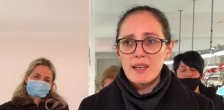 Ministrja Ibrahimaj vizitë “blic” në Korçë: Do nisim verifikimin në të gjithë fasoneritë e vendit