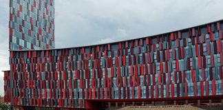 UEFA ‘rrethon’ Arenën Kombëtare për finalen e Conference League