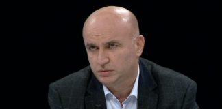 Mos i këshilloni ata që kanë dalë në protestë