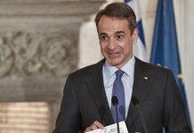 Kryeministri grek mesazh fermerëve: Dialogu nuk mund të arrihet me ultimatume